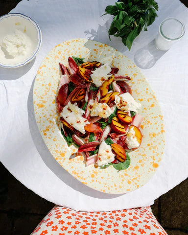 Közlenmiş Şeftali, Hindiba, Mozzarella ve Acılı Bal